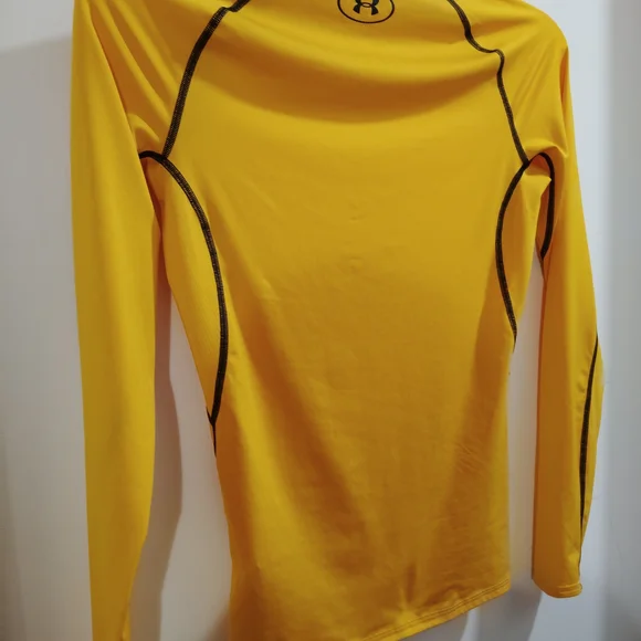 NWOT Under Armour Men's Yellow Long Sleeve Tee - Picture 2 of 4